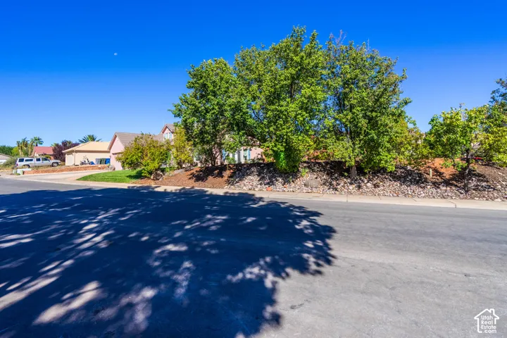 3450 Adobe Dr, Santa Clara, Utah 84765