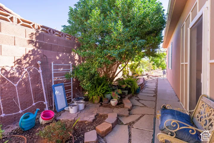 3450 Adobe Dr, Santa Clara, Utah 84765