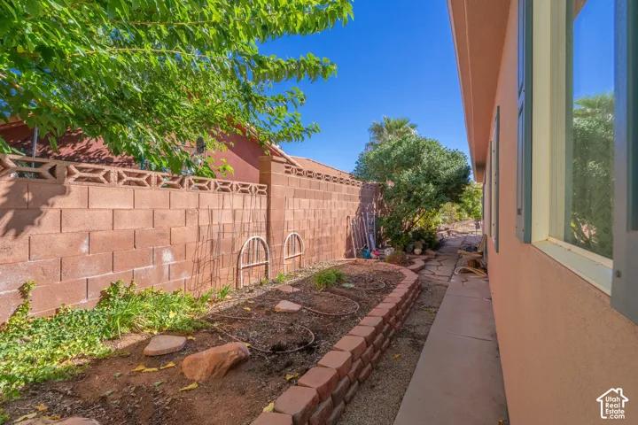 3450 Adobe Dr, Santa Clara, Utah 84765