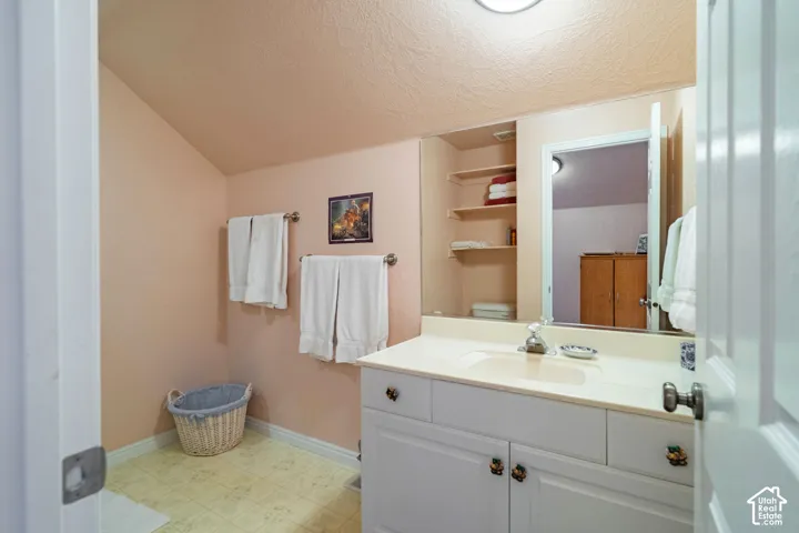 3450 Adobe Dr, Santa Clara, Utah 84765