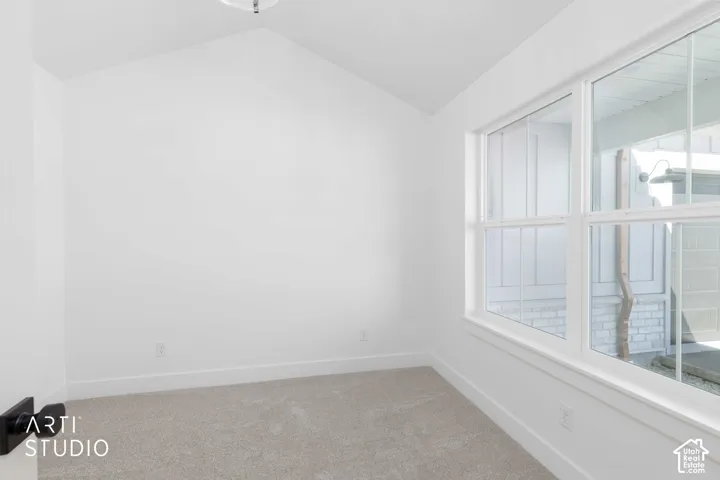 Front bedroom/office