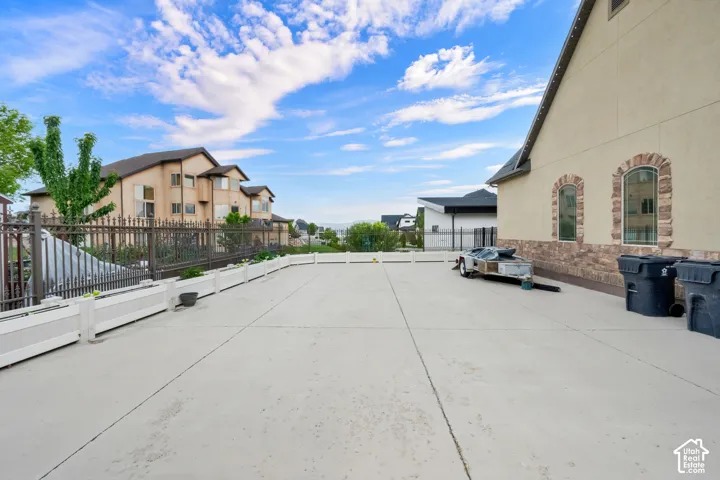 192 E Lakeside Ct, Saratoga Springs, Utah 84045
