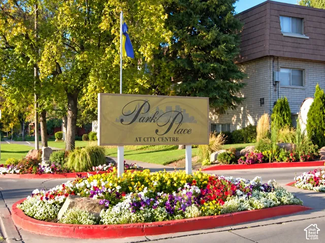 Park Place at City Centre entrance
