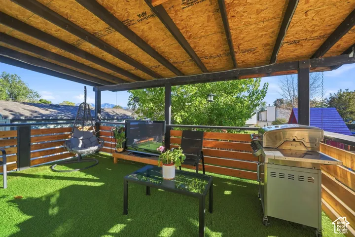 Outdoor deck.