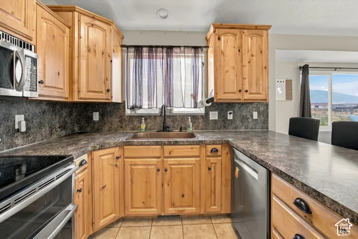 3702 N Higley Rd, Farr West, Utah 84404