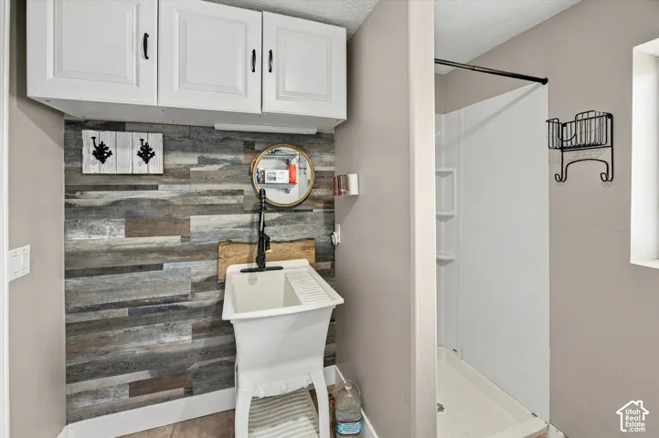 3702 N Higley Rd, Farr West, Utah 84404
