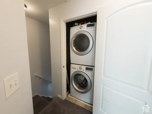 Upper floor dedicated laundry closet