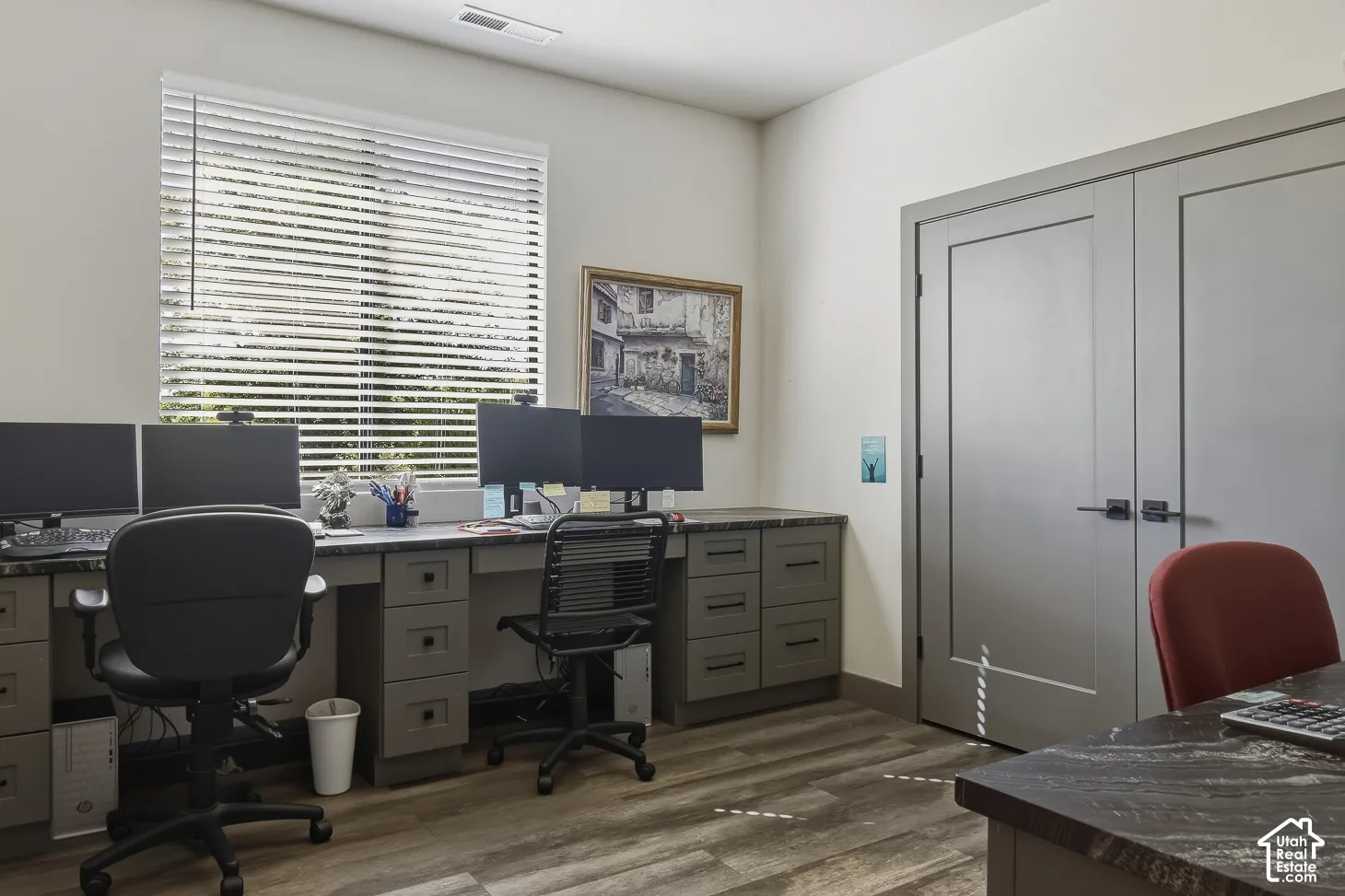 Third bedroom/office with three built in desks