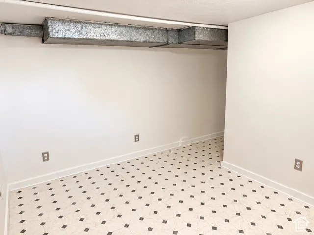 Office/flex space