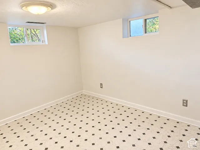 Office/flex space