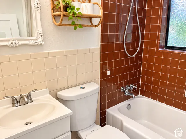 Main bathroom