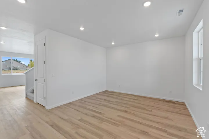 HOME TO BE BUILT! Pictures are of another similar Spec and not of this exact home. Colors and other options may vary from those seen here. Please see Sales consultant for details.
