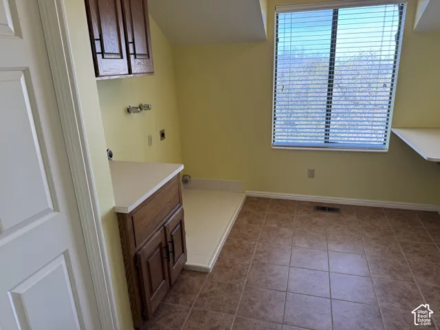 1273 Newport Ln, Kaysville, Utah 84037