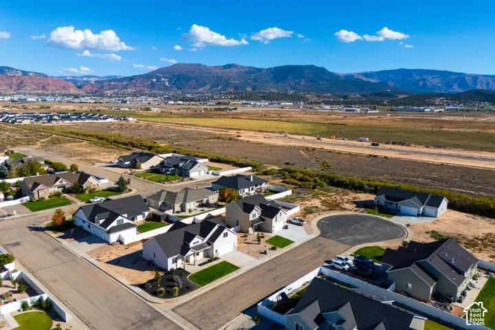 Residential development with newly constructed homes and cul-de-sac