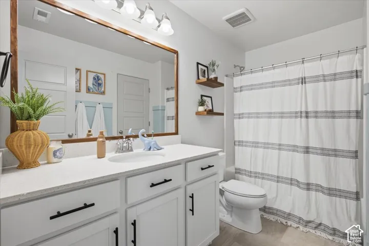5703 N Regatta Ln, Stansbury Park, Utah 84074