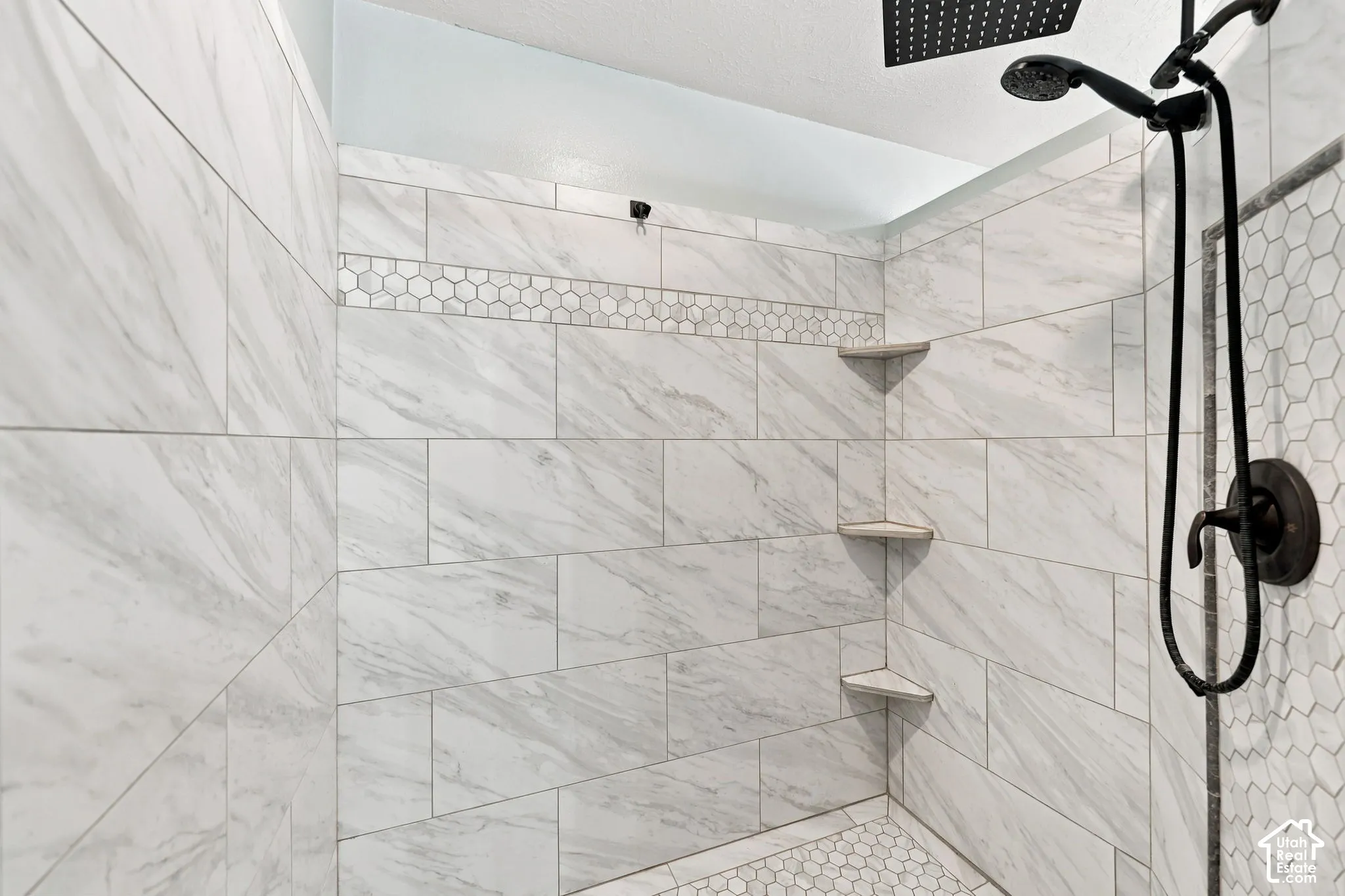 primary suite shower