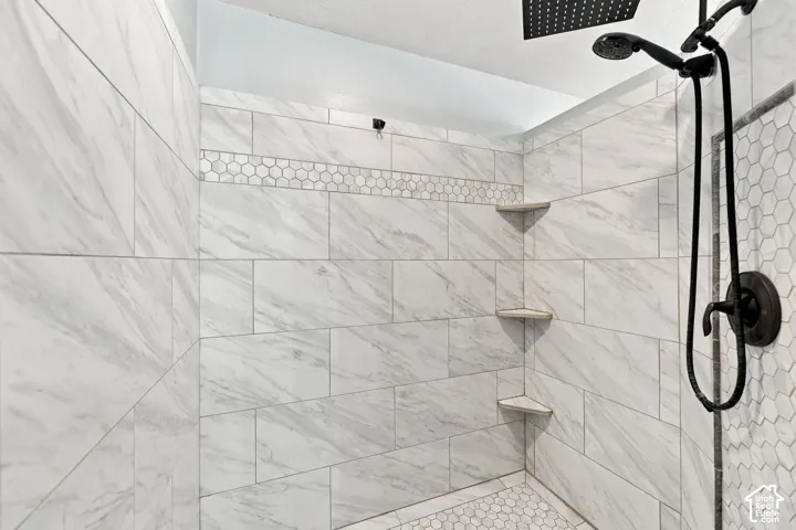 primary suite shower