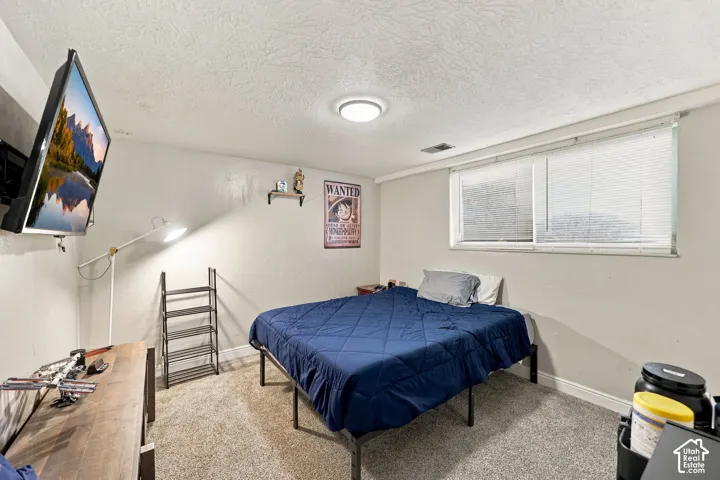 937 E Kingswood Rd, Kaysville, Utah 84037