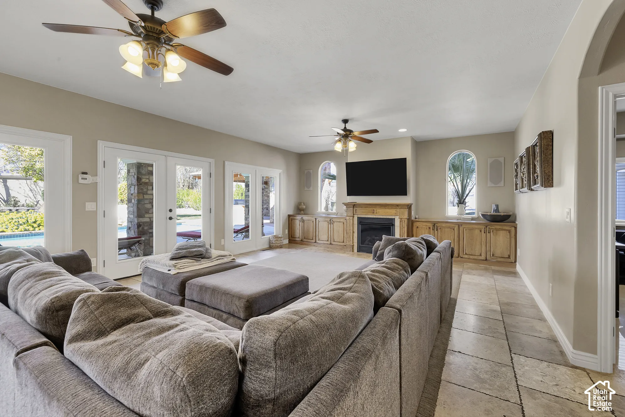 Stone tile flooring