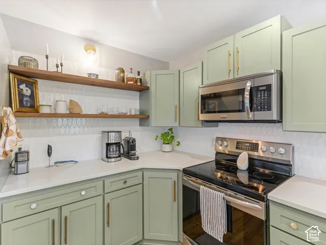 1126 E Gravel Hills Dr, Sandy, Utah 84094
