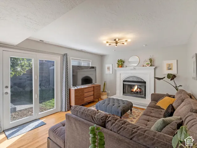 1126 E Gravel Hills Dr, Sandy, Utah 84094