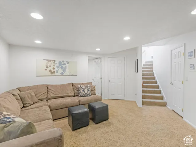 1126 E Gravel Hills Dr, Sandy, Utah 84094