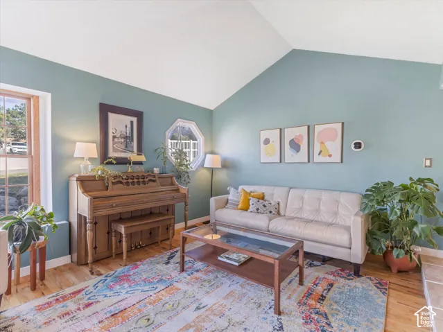 1126 E Gravel Hills Dr, Sandy, Utah 84094