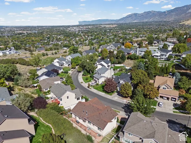 Expansive neighborhood featuring varied architectural styles and mature trees