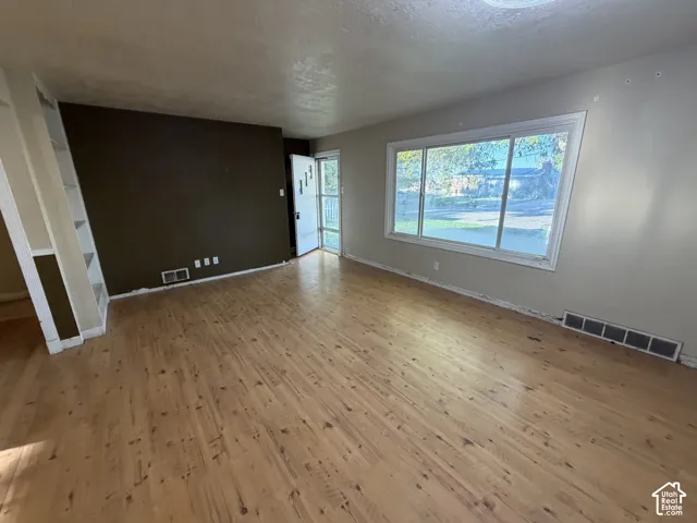 527 S 500 E, Clearfield, Utah 84015