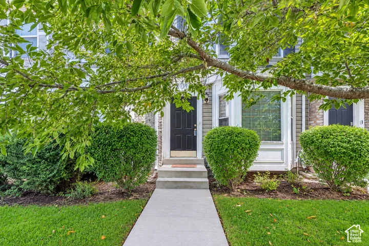 986 N Independence Ave, Provo, Utah 84604
