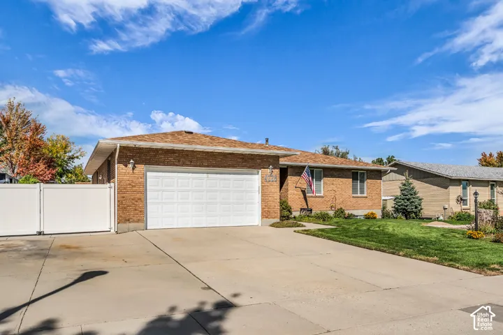 4228 W Yorkshire Cir, South Jordan, Utah 84009