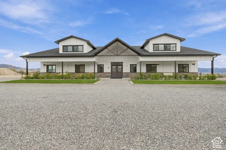 405 N Wonderful Life Ln, Malad City, Idaho 83252