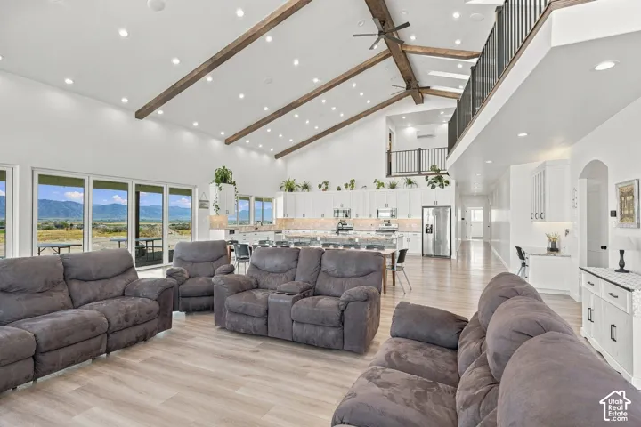 405 N Wonderful Life Ln, Malad City, Idaho 83252