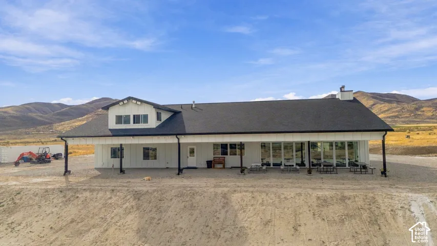 405 N Wonderful Life Ln, Malad City, Idaho 83252