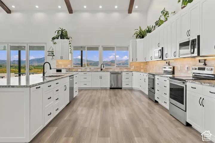 405 N Wonderful Life Ln, Malad City, Idaho 83252