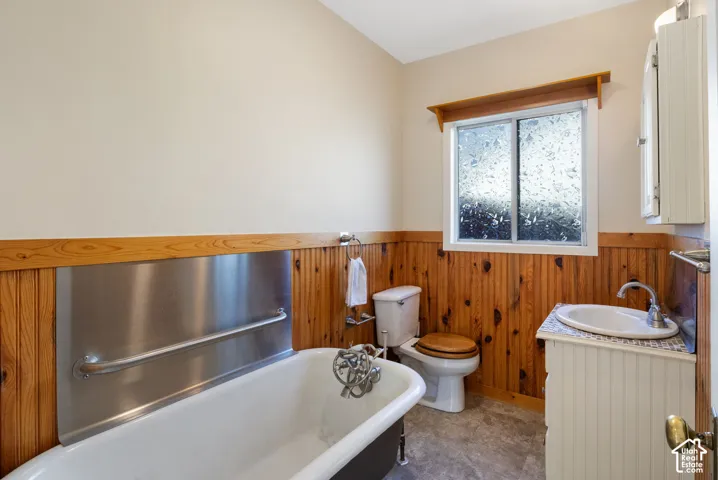 Main floor bathroom