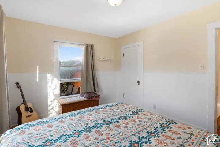 Bedroom on the main floor with closet.