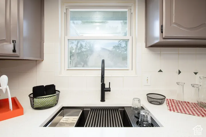 60 S 1250 W #4, Clearfield, Utah 84015