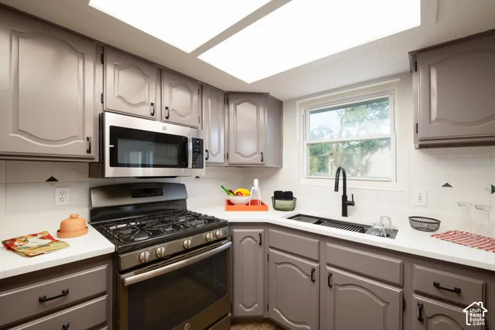 60 S 1250 W #4, Clearfield, Utah 84015