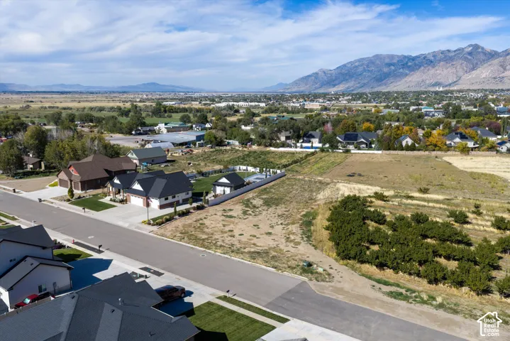 410 W 2100 St, Perry, Utah 84302