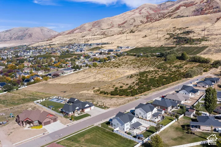 410 W 2100 St, Perry, Utah 84302
