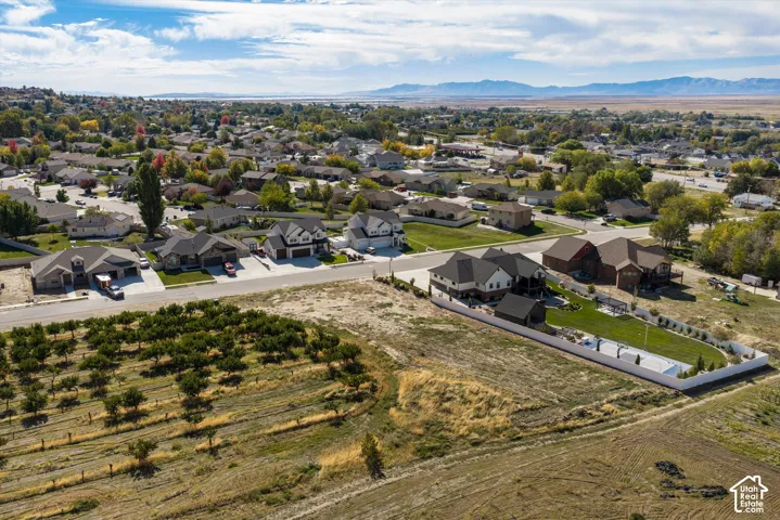 410 W 2100 St, Perry, Utah 84302
