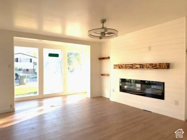 LVP finish flooring, a modern ceiling fan
