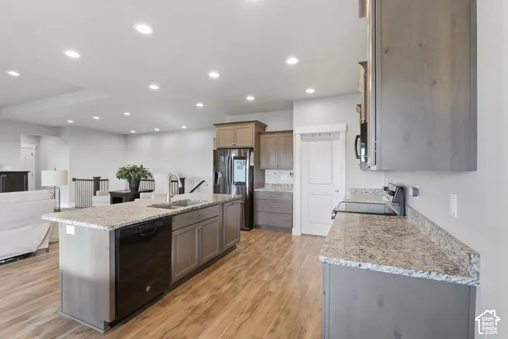 5679 S 650 E, Washington Terrace, Utah 84405