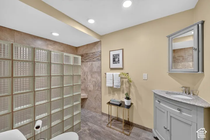 8450 S Dynasty Way, Cottonwood Heights, Utah 84121