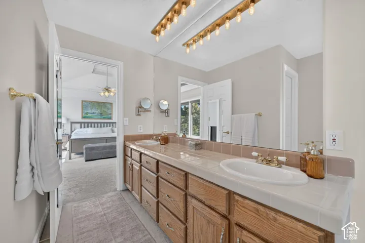 8450 S Dynasty Way, Cottonwood Heights, Utah 84121