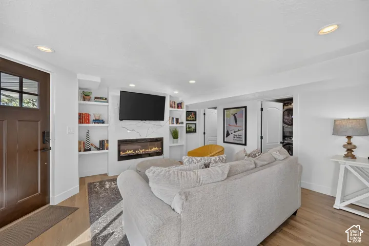 8450 S Dynasty Way, Cottonwood Heights, Utah 84121