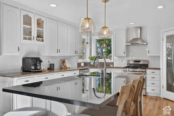 8450 S Dynasty Way, Cottonwood Heights, Utah 84121