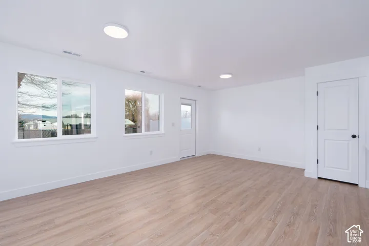 Photos are of a previously built townhome. Finish package varies depending on the townhome. Ask for details.