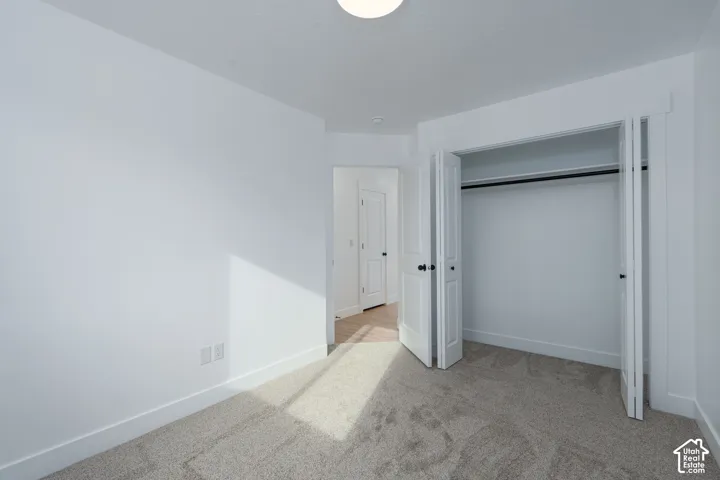 Photos are of a previously built townhome. Finish package varies depending on the townhome. Ask for details.